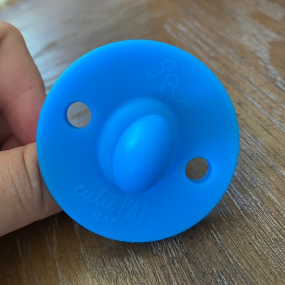 Ryan & Rose Sky Blue Cutie Pat Flat - Picture 1 of 2